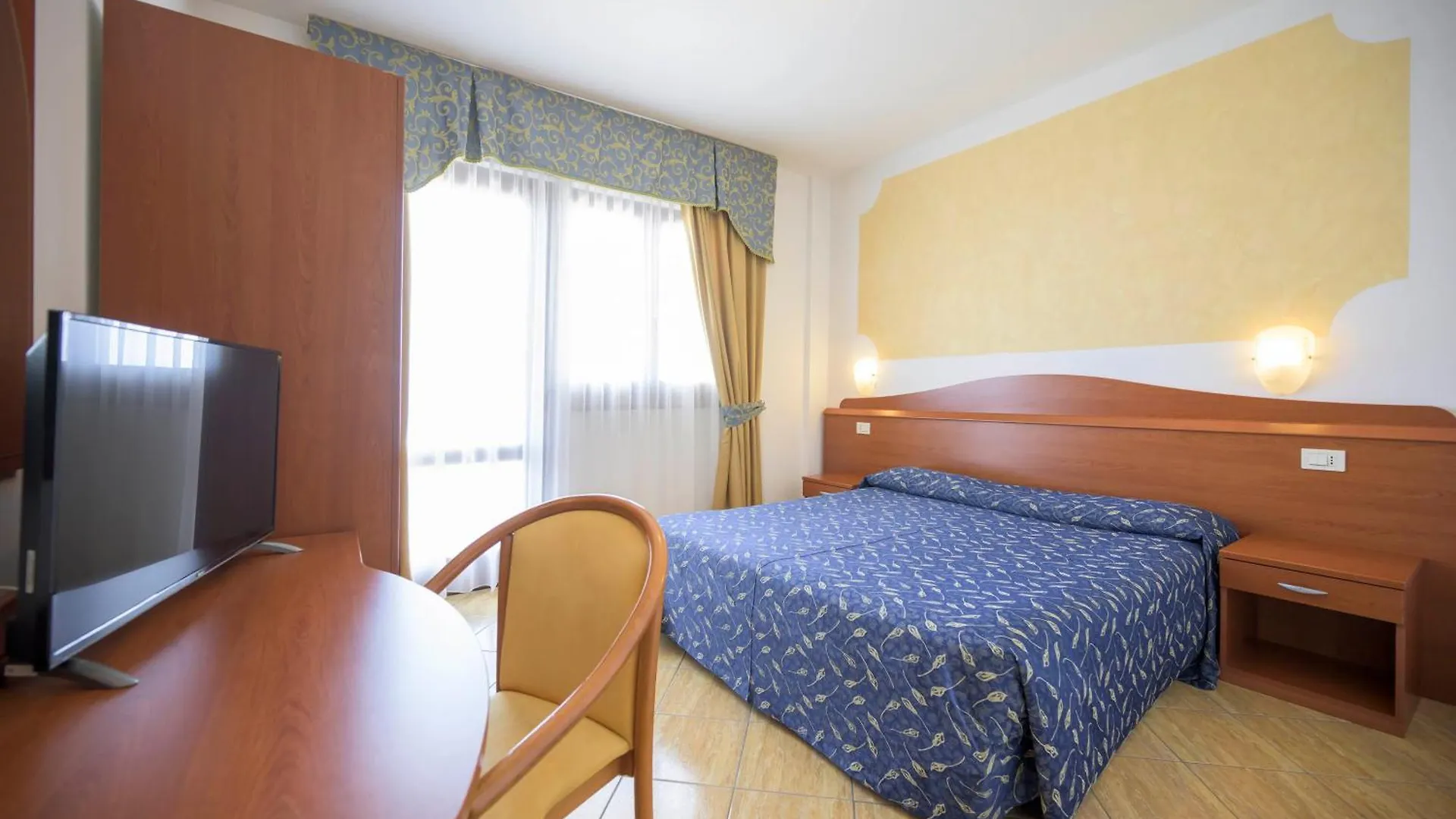 טוסקולנו מדרנו All Inclusive Hotel Piccolo Paradiso