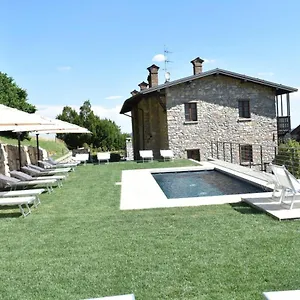 Cascina Belvedi Country house