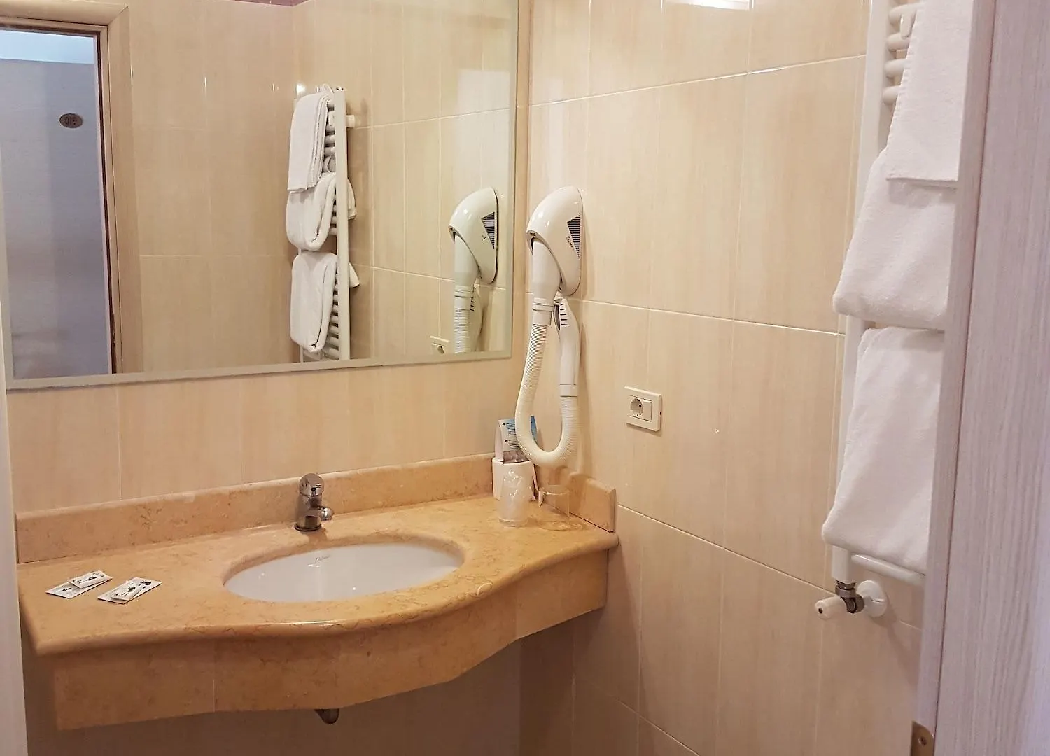 All Inclusive Hotel Piccolo Paradiso Toscolano Maderno 4*,  Italy